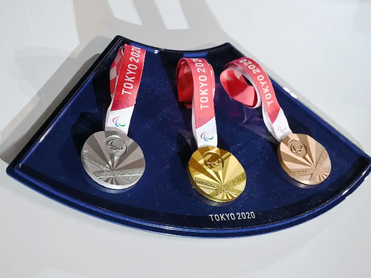 Se utilizó material reciclado para hacer las medallas