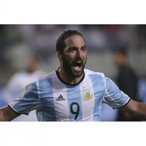 Higuaín, el gran ausente: Sampaoli no lo convocará para jugar ante Uruguay y Venezuela