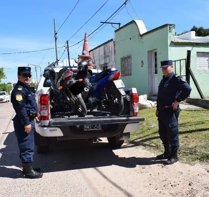 Lo soltaron por la mañana y al rato lo volvieron a arrestar por robar dos motos