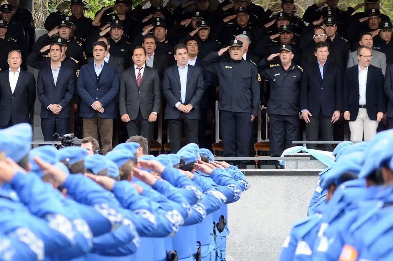 3 de Febrero incorpora 84 efectivos a la Policía Local