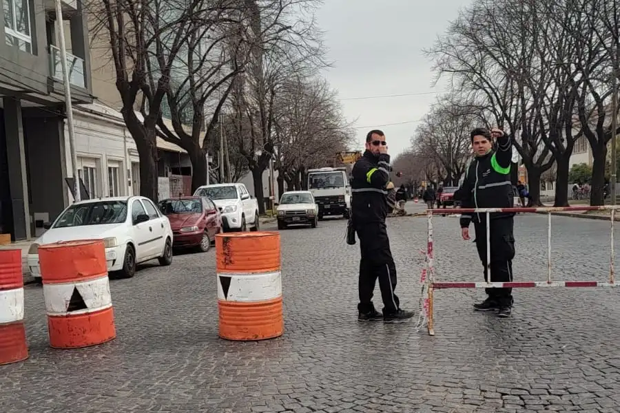 Se dejará un paso habilitado para que puedan acceder los vecinos que viven en las cuadras afectadas.