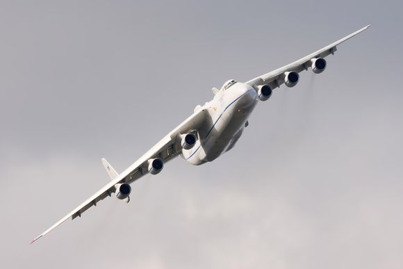 Nuevas imágenes muestran la destrucción del Antonov An-225 desde otro ángulo