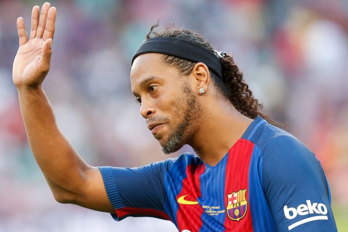 Ronaldinho Leyenda - Interna 3