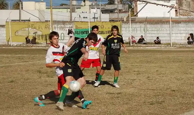 La “Tromba” ganó con susto en el final