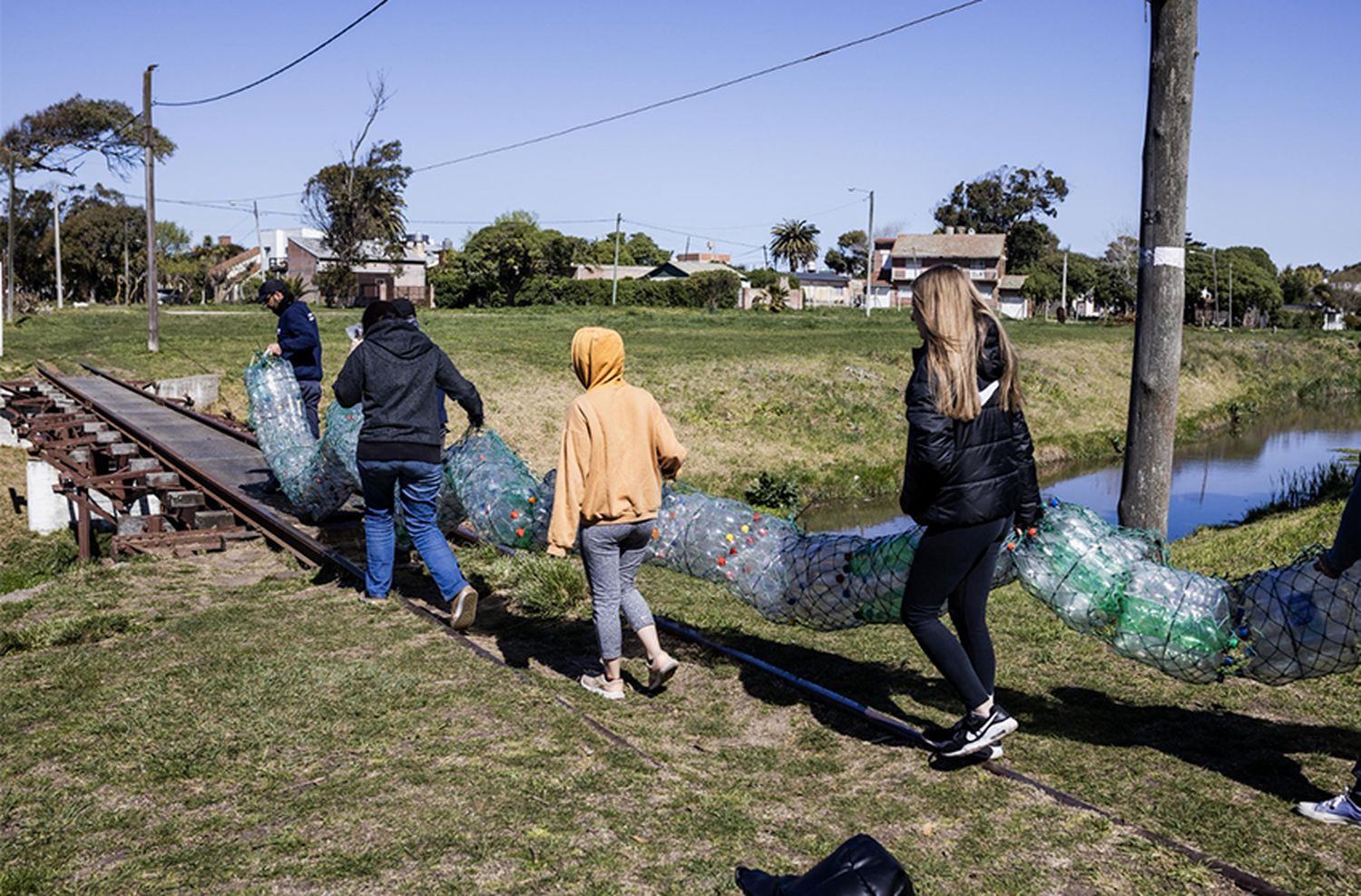 Nueva biobarda para el lago de Parque Camet