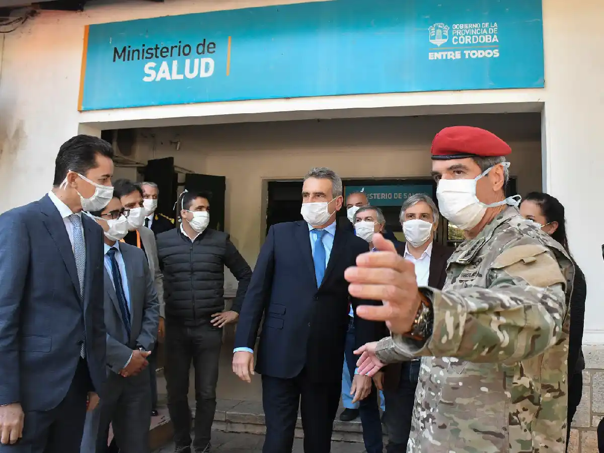 Rossi reafirmó que las Fuerzas Armadas están para colaborar en la pandemia