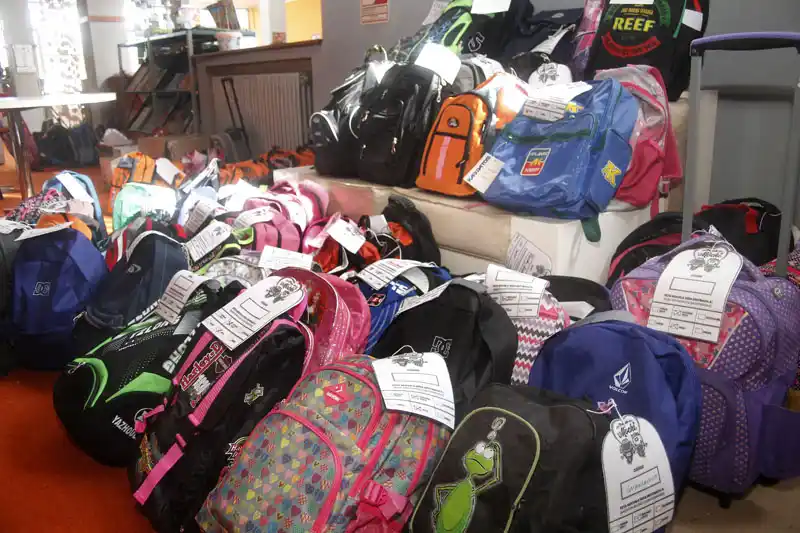 Últimos días para donar mochilas y útiles escolares