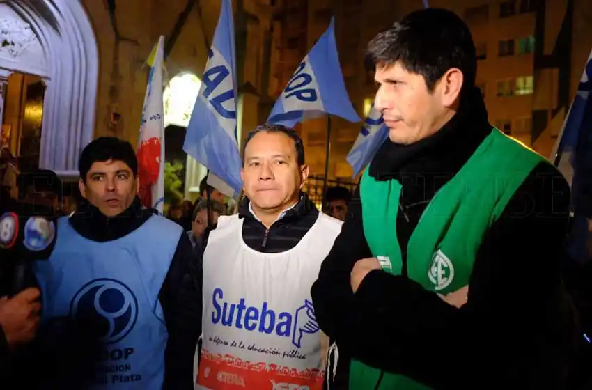 Paro docente: "Vidal firmó que estemos en la pobreza"