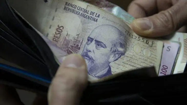 Se  oficializó el aumento del Salario Mínimo: ¿Cómo serán las subas?