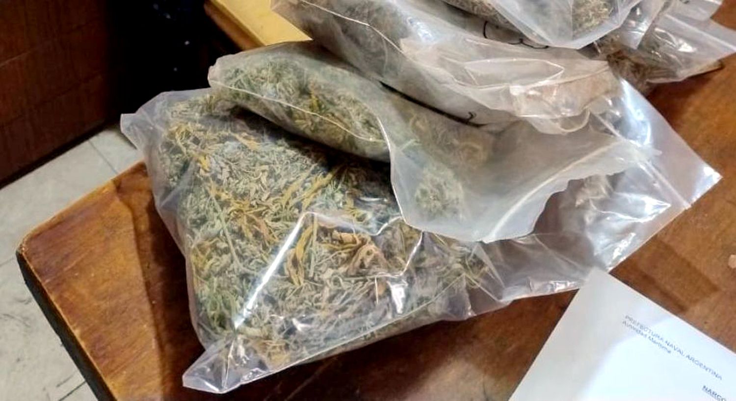 Se secuestró un kilo de marihuana en un allanamiento