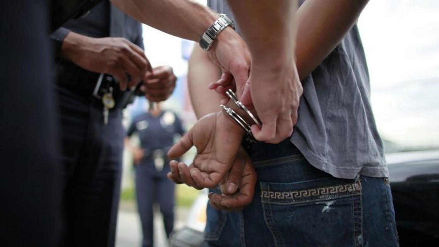 A la cárcel: detienen a un hombre por violar a 5 menores en Colombia