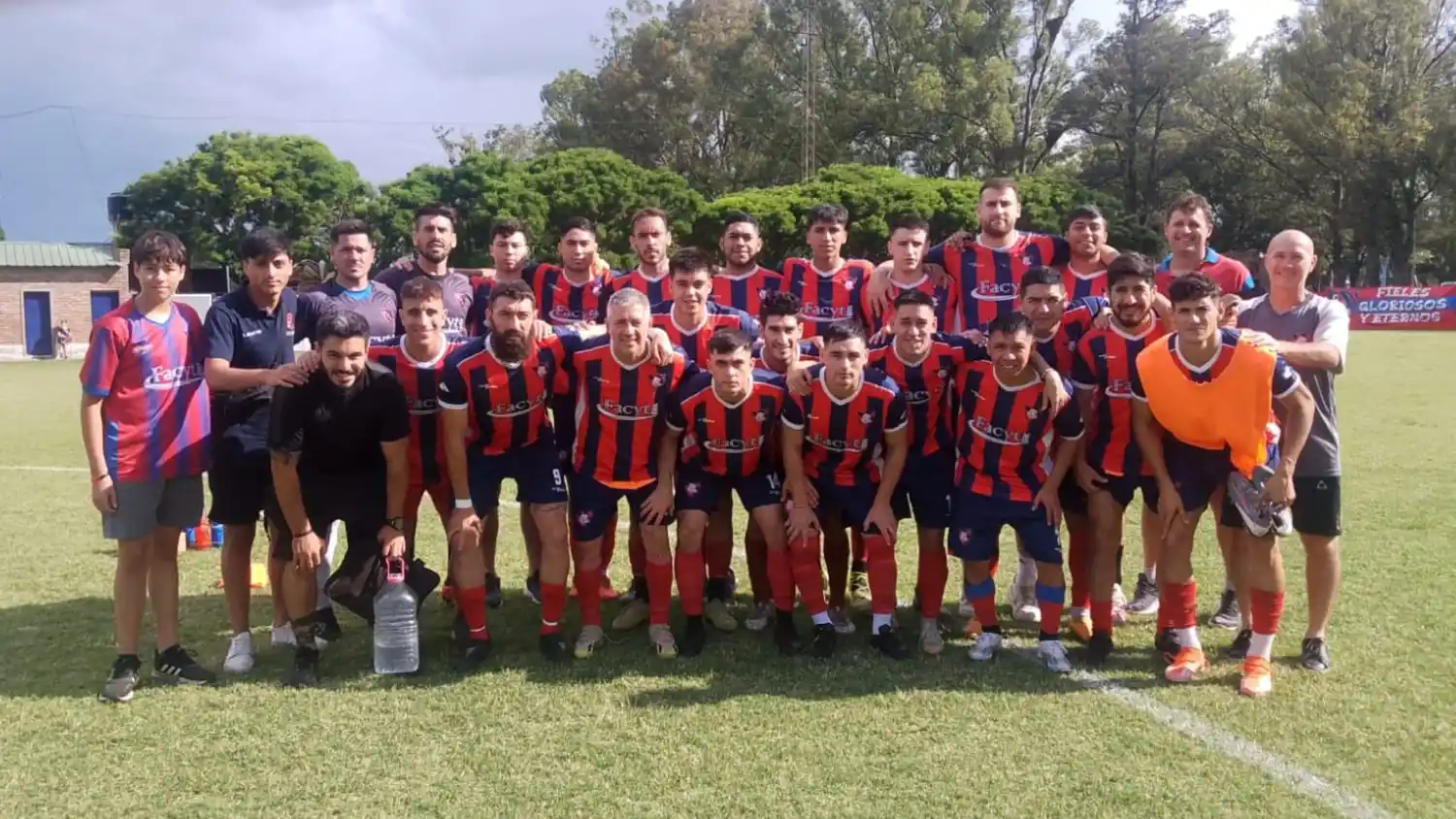 El Rojo de Elortondo jugará una nueva final en busca de la "doble corona". Foto: Carlos Almaraz.