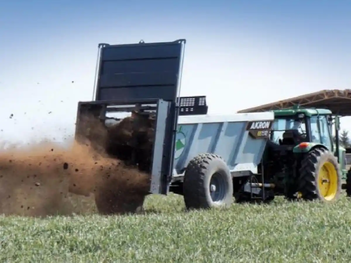 Akron potencia el uso de efluentes pecuarios