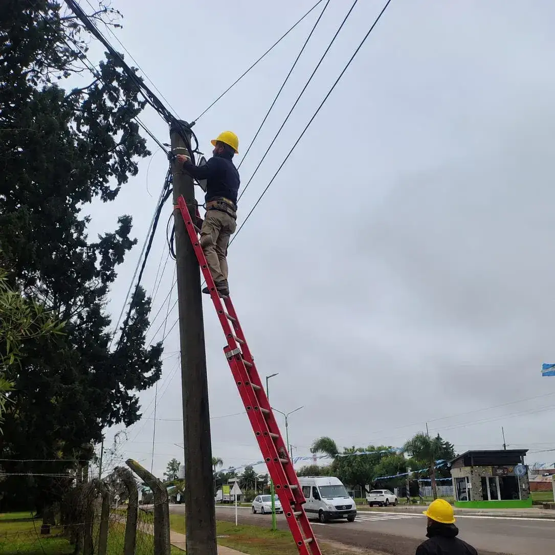 Ampliaron el tendido de fibra óptica en Pueblo Belgrano para proveer de conexión al Centro de Monitoreo