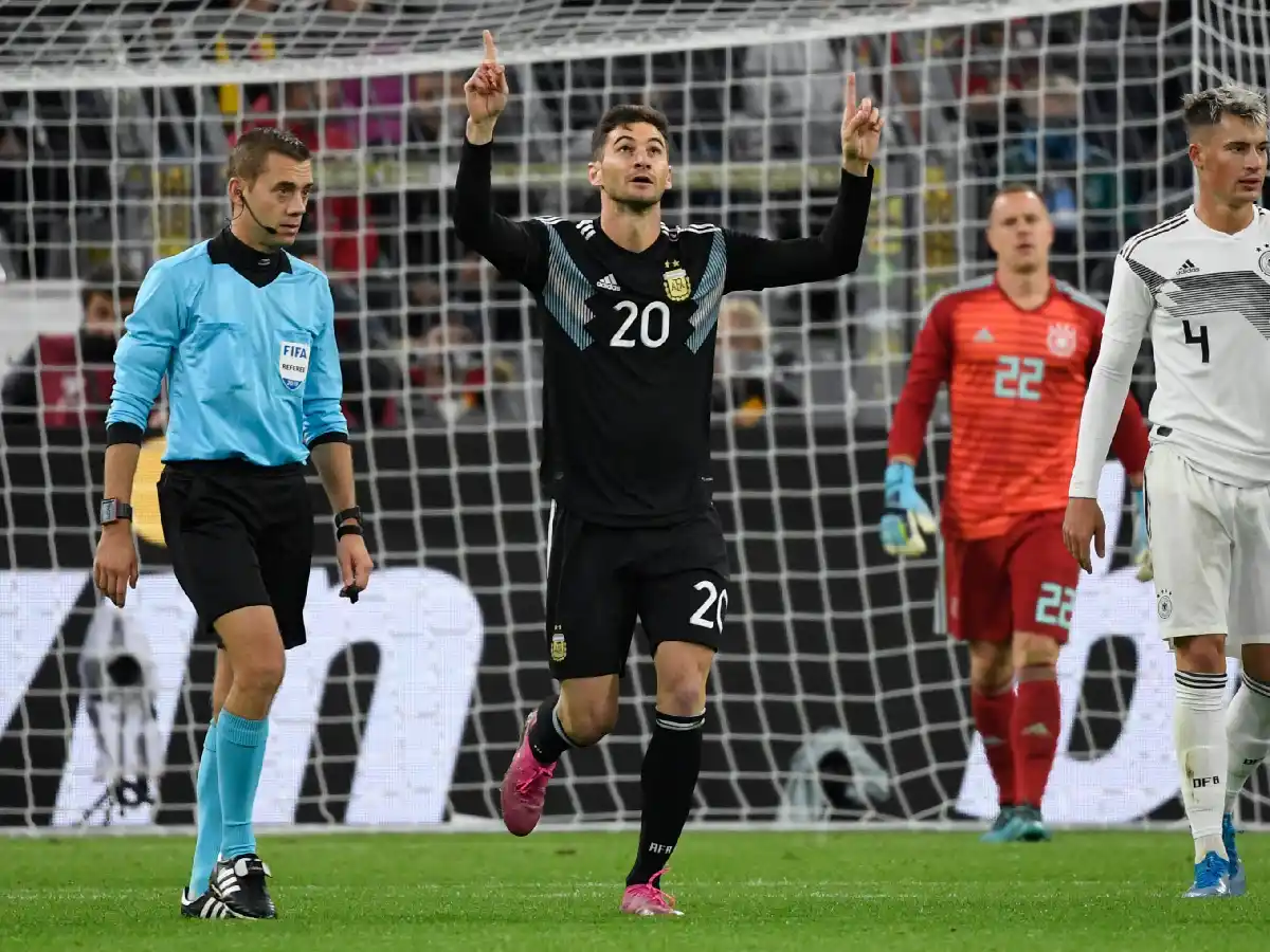 Alario: “No tengo un lugar ganado en la selección"