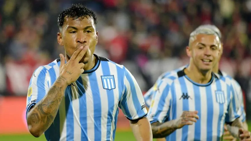 Racing visita a Atlético Tucumán con el objetivo de alcanzar a Vélez y Huracán en el liderazgo de la Liga Profesional
