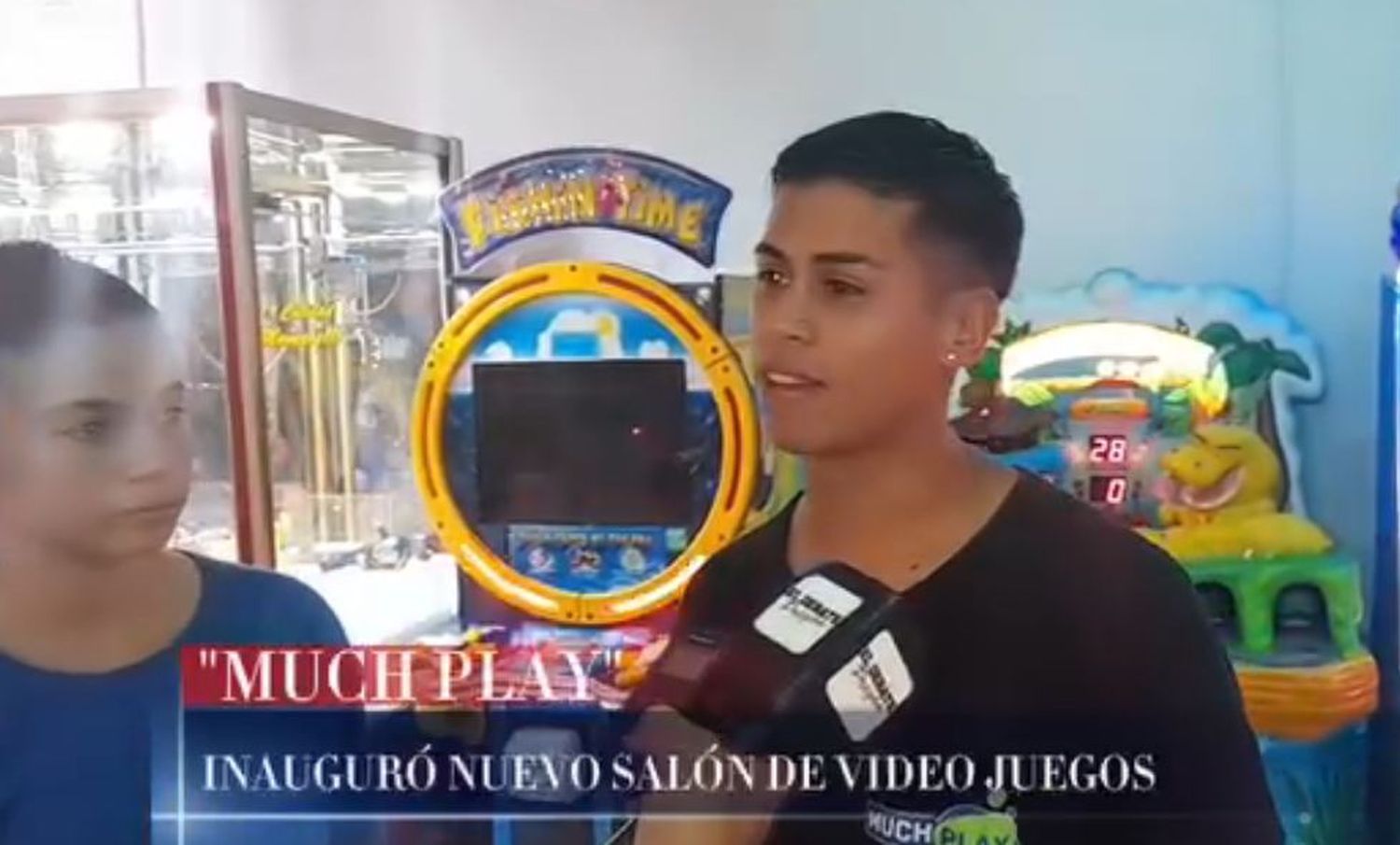 INAUGURÓ NUEVO SALÓN DE VIDEOJUEGOS