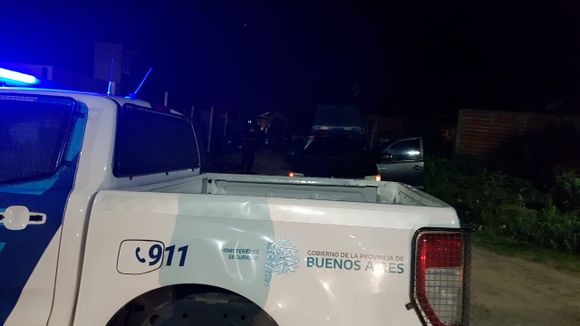 Atraparon en plena fuga a quien había robado una escopeta y a otros dos que quisieron defenderlo