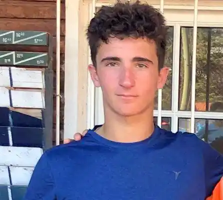 Rosello, semifinalista en el Nacional Sub-16
