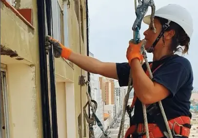 Patricia y un trabajo en las alturas que no muchos se animarían a realizar