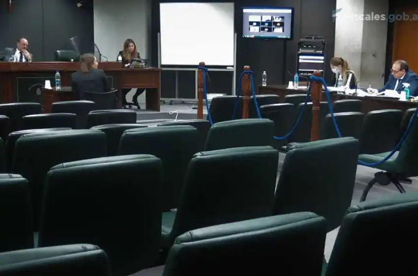 Terminaron las audiencias testimoniales en el juicio a dos policías acusados de encubrir la venta de droga