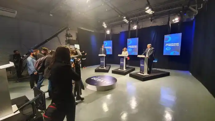 La puesta en escena dejó  afuera a los periodistas y  el sello propio de El Eco