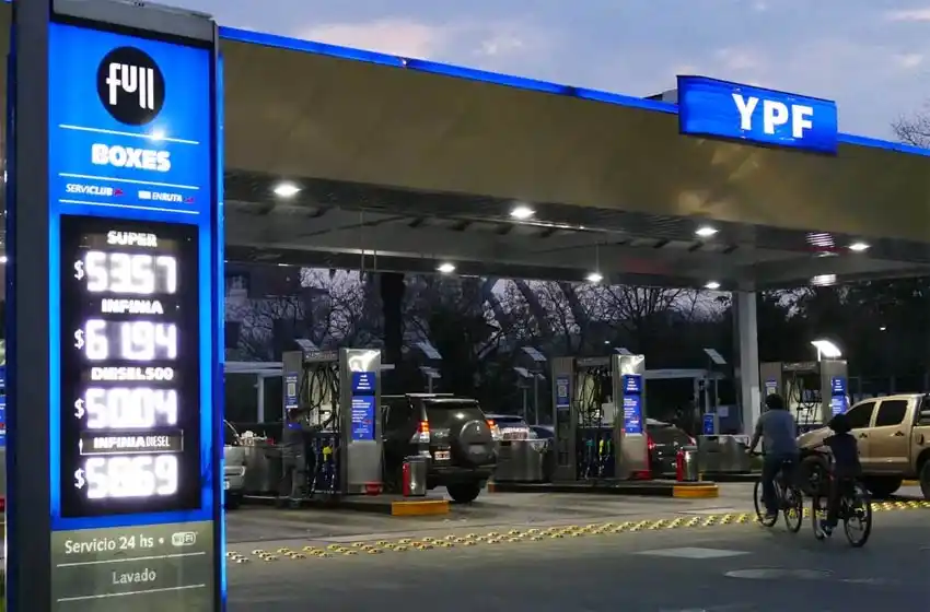 Falta de combustible en Rosario: «Le pedimos a la población que no se desespere porque el servicio se va a normalizar»