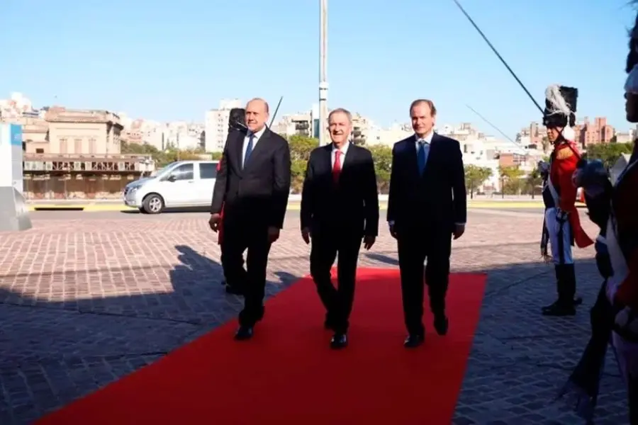 Schiaretti, Perotti y Bordet unieron fuerzas y le reclamaron al Gobierno que elimine las retenciones y mayor acceso al dólar