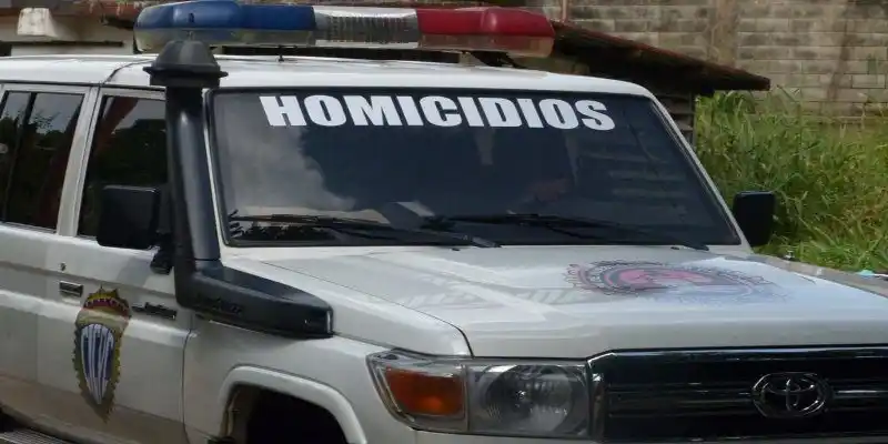 Asesinan a hombre cuando salió a comprar cigarros en La Vega