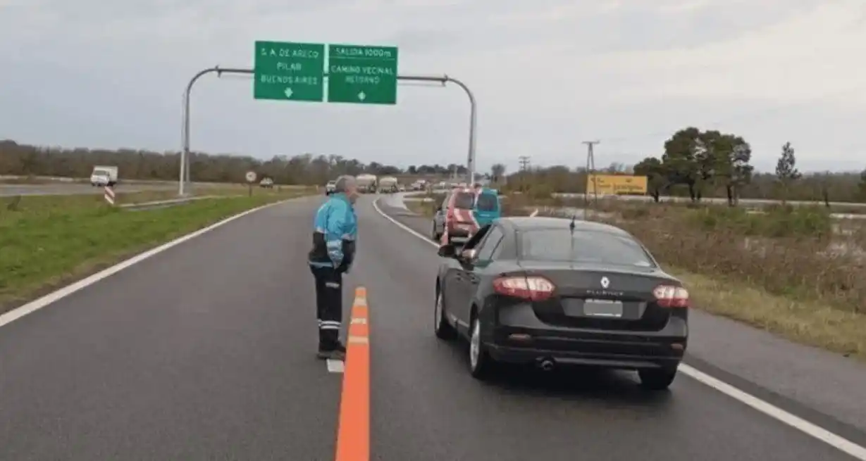 Tras las inundaciones, repararán algunos sectores de la Ruta Nacional 9 en Santa Fe y advierten por demoras