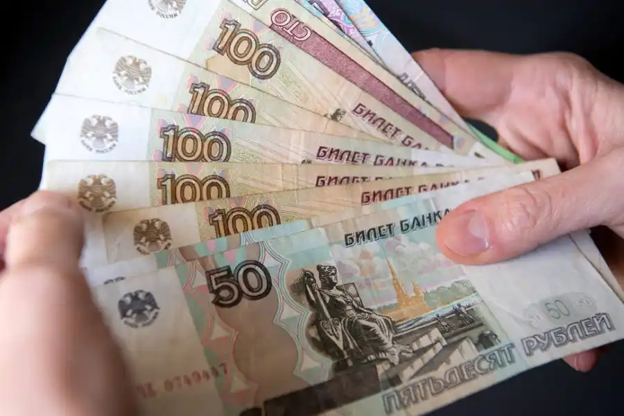 Rusia anunció que pagará su deuda externa en rublos
