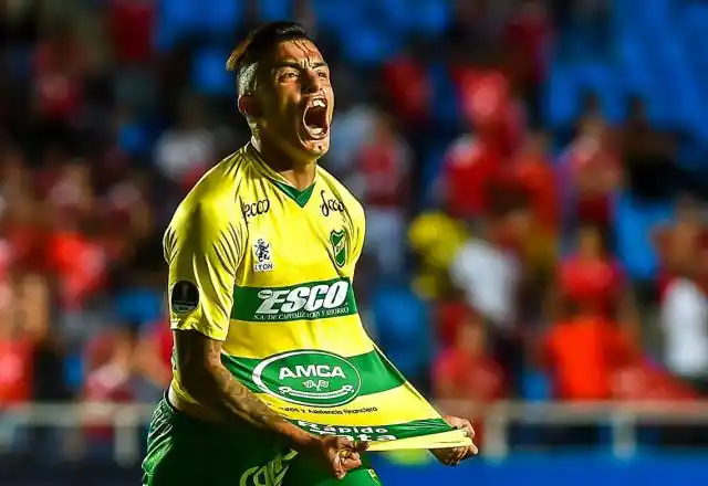 Otro cambio de vereda: Racing está cerca de sumar a Lolo Miranda
