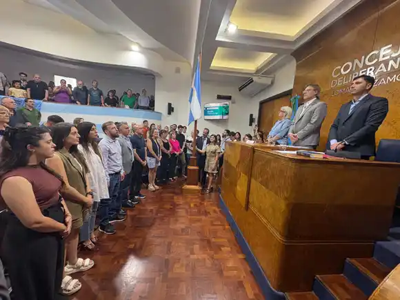 Asumieron los nuevos concejales de Lomas de Zamora con la presencia de Federico Otermín y Sebastián Pareja