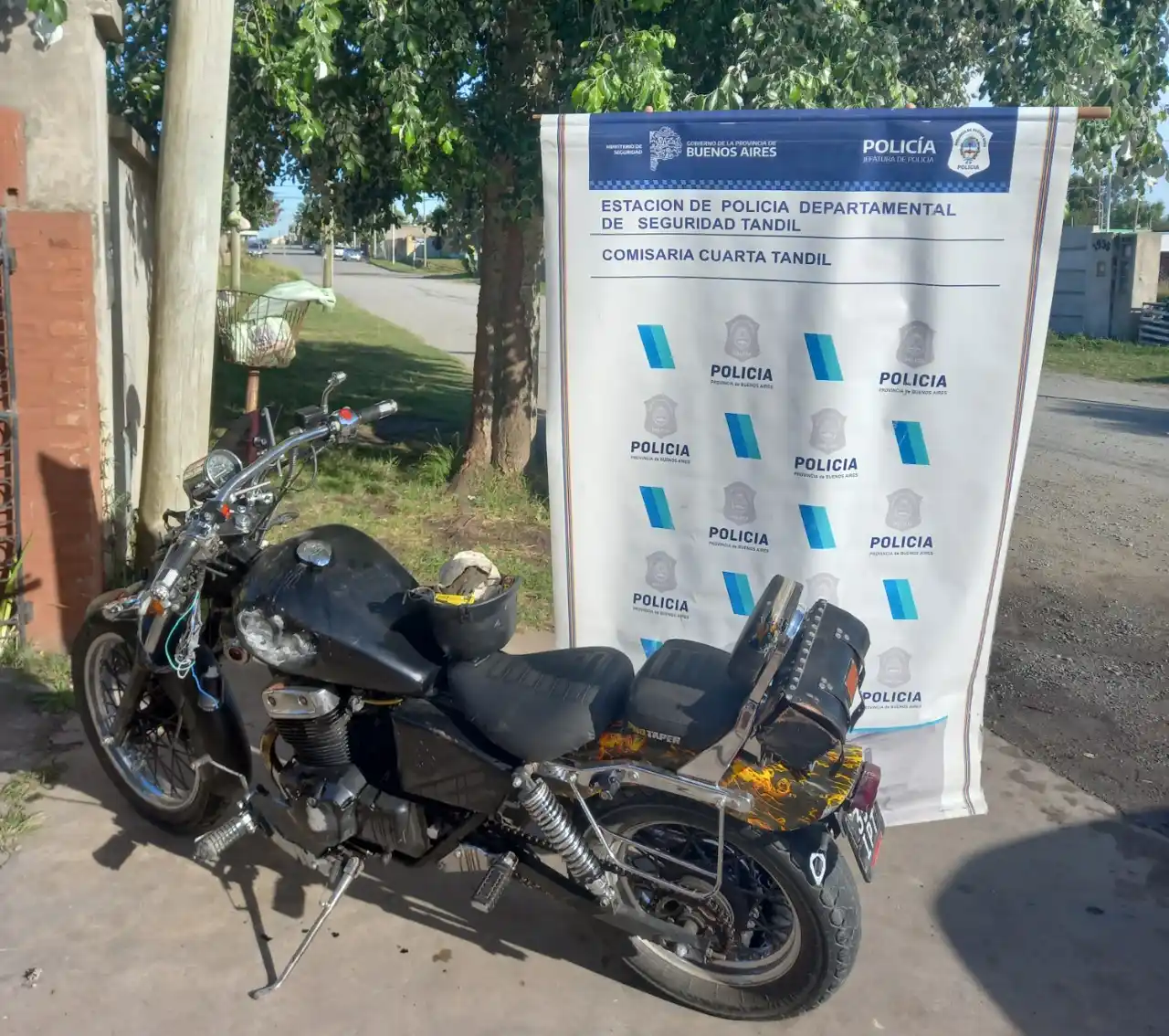 Un motociclista se encuentra internado en grave estado tras accidentarse en Colectora Macaya