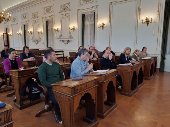 Aprueban por mayoría la compra de cemento para la planta de hormigón