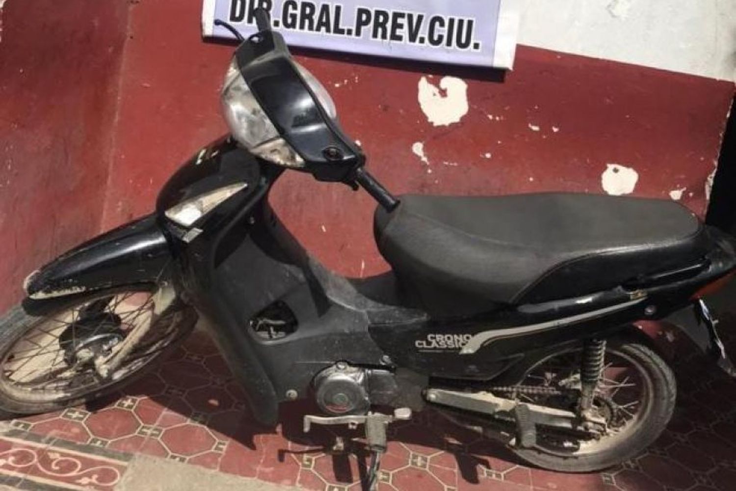 Dejó la moto para entrar a un kiosco y, cuando volvió, ya no estaba