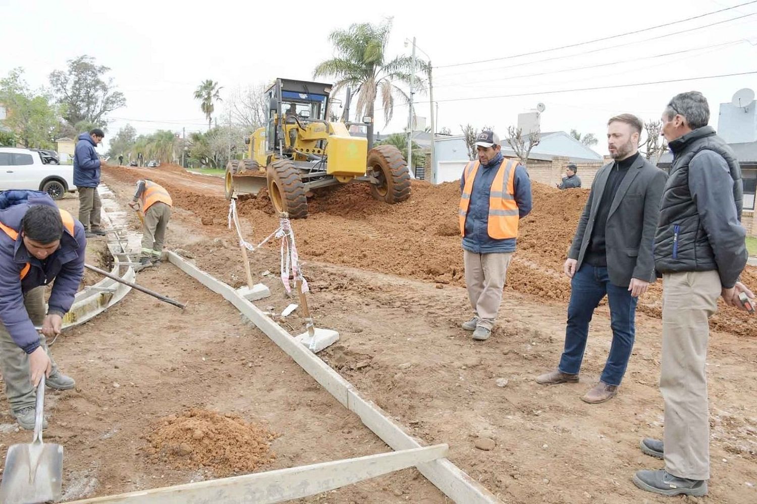 Azcué recorrió obras acordadas con los vecinos: “Escuchamos a la gente”