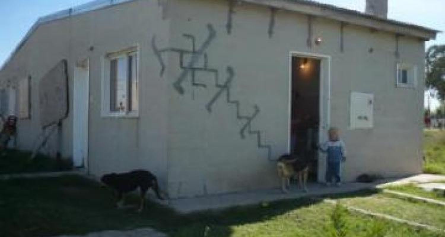 Quedaba una casita libre y era para policías