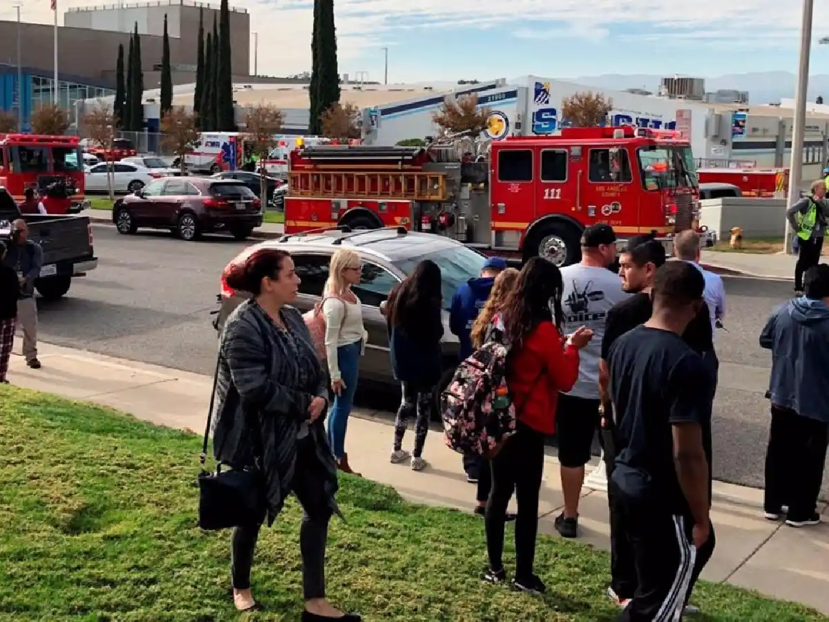 Tiroteo en un colegio secundario de los Estados Unidos