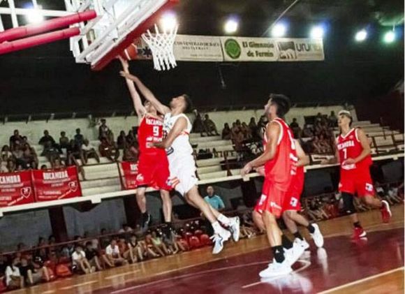 Estudiantes recibe, hoy sábado a las 11.30, a Tomás de Rocamora 