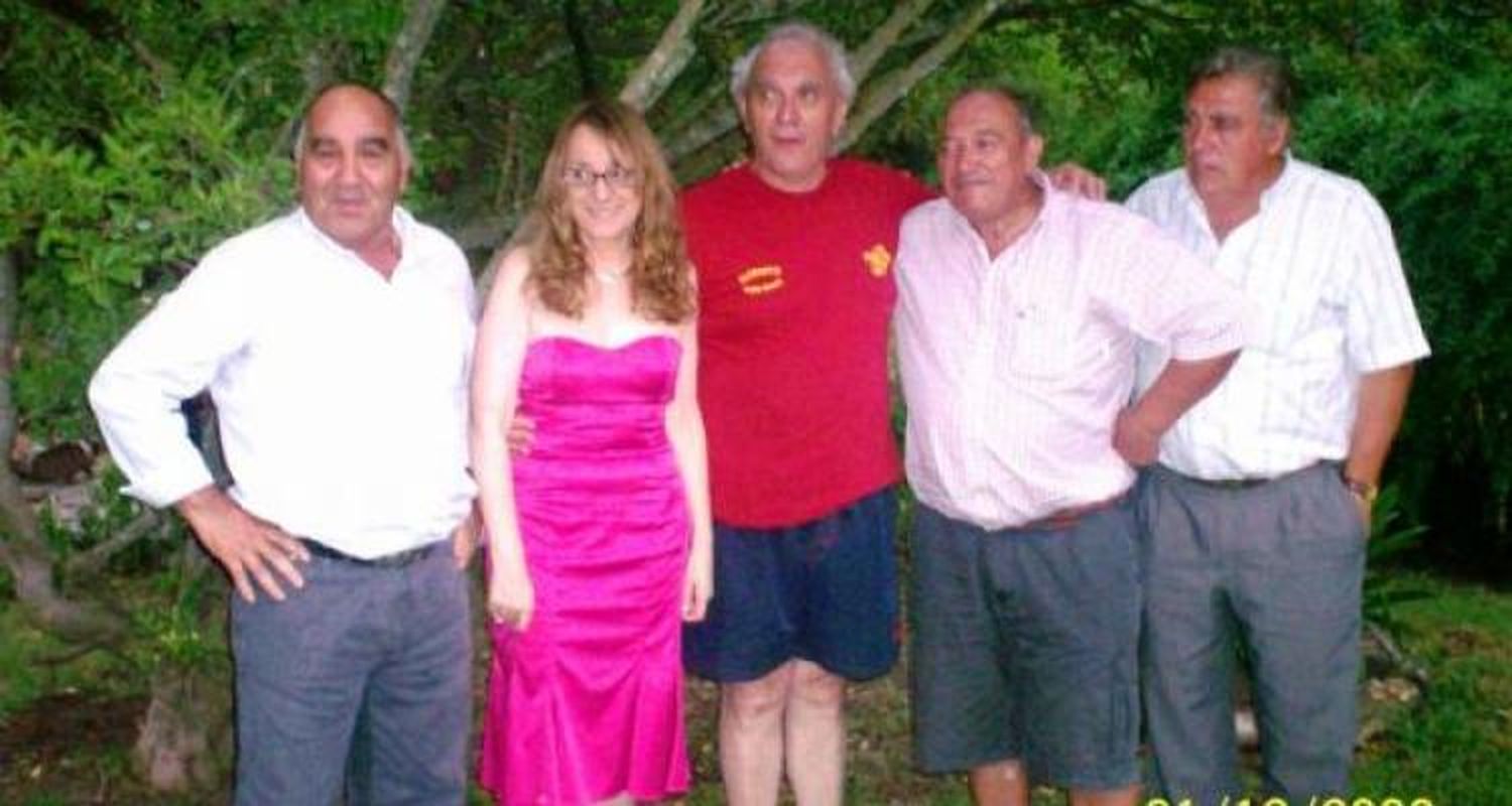Cenando con Alicia y sin escraches