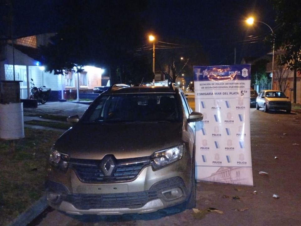 El hecho ocurrió en Mario Bravo y Mosconi, cuando la mujer finalizaba sus compras.