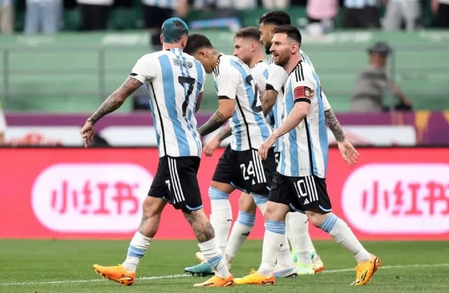 Con Messi brillante, Argentina mostró superioridad y venció a Australia 2-0 en China