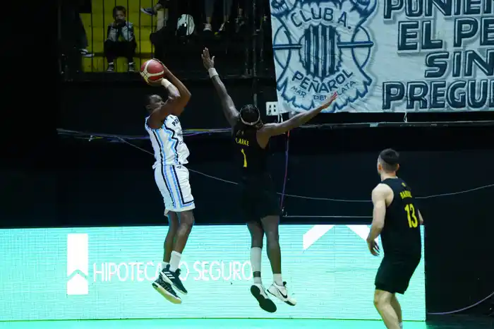 Obras vs. Peñarol - Liga Nacional 2025 - 1