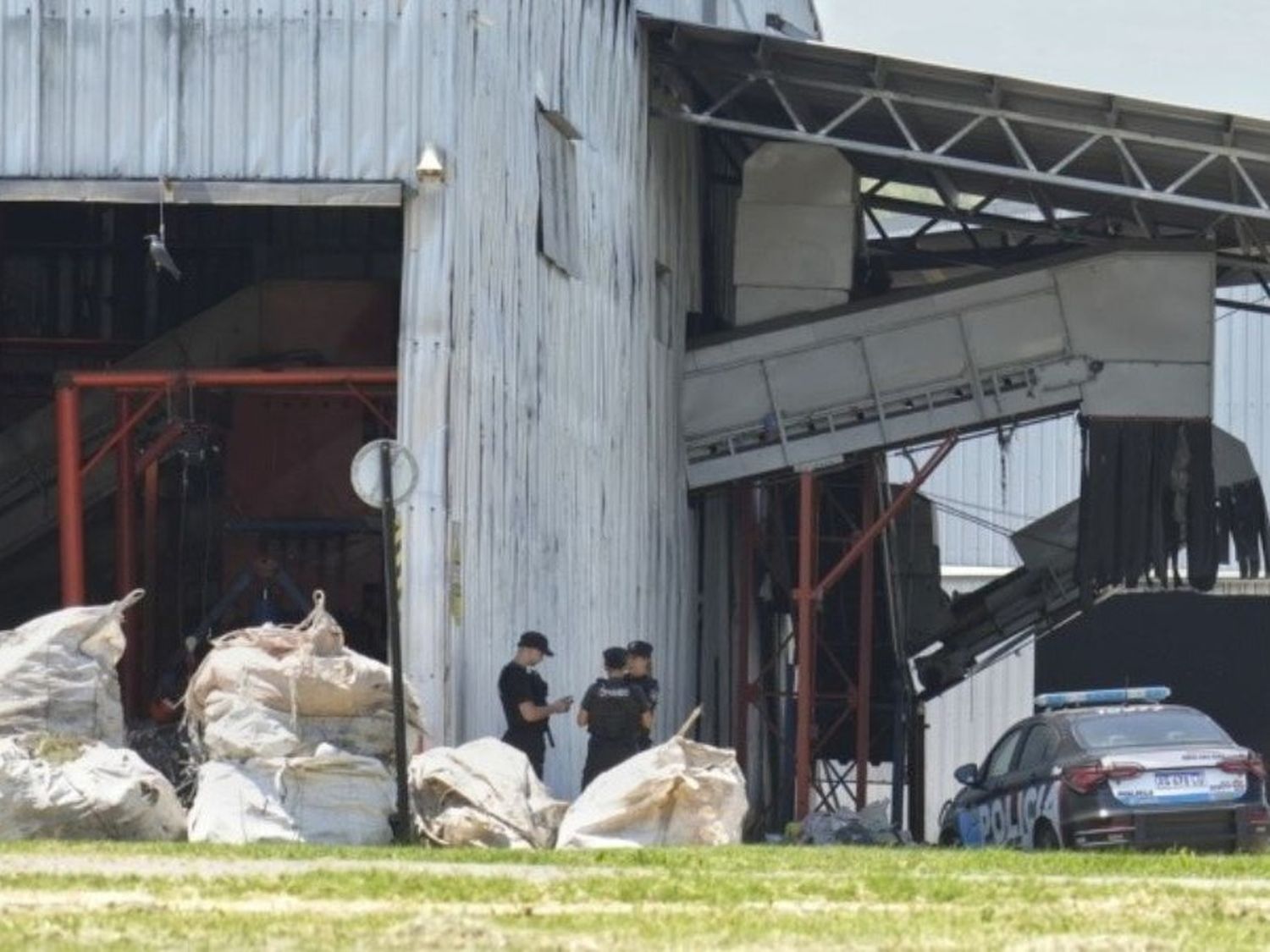 Hallaron el cuerpo de una recién nacida en una planta de residuos