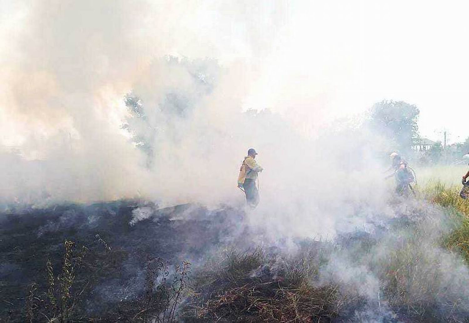 Bomberos recomienda prevenir incendios 
y evitar ingresar a los espejos de agua