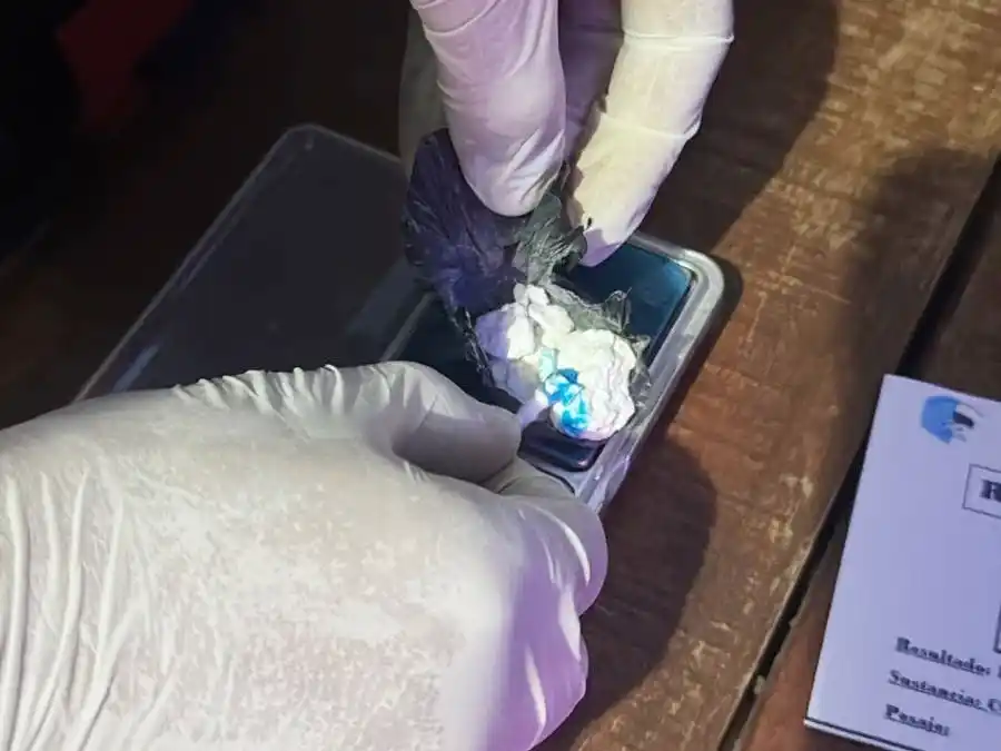 Apresado por tenencia de estupefacientes en la vía pública