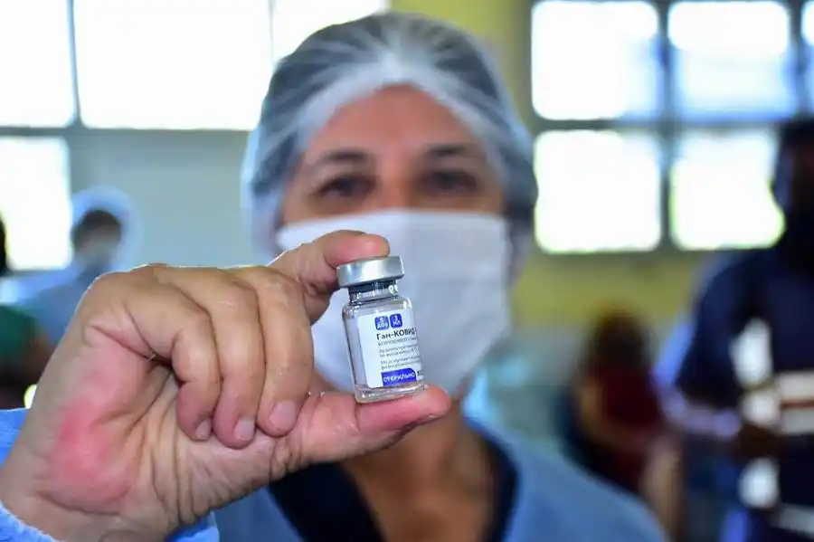 Insfrán anunció nuevas jornadas de vacunación para el interior