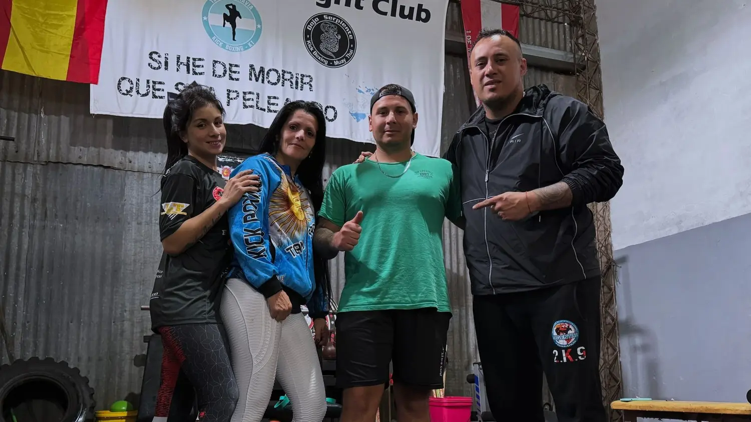 Junto a su equipo. Daniela Vecino, que competirá en el Mundial ITF Unión 2025