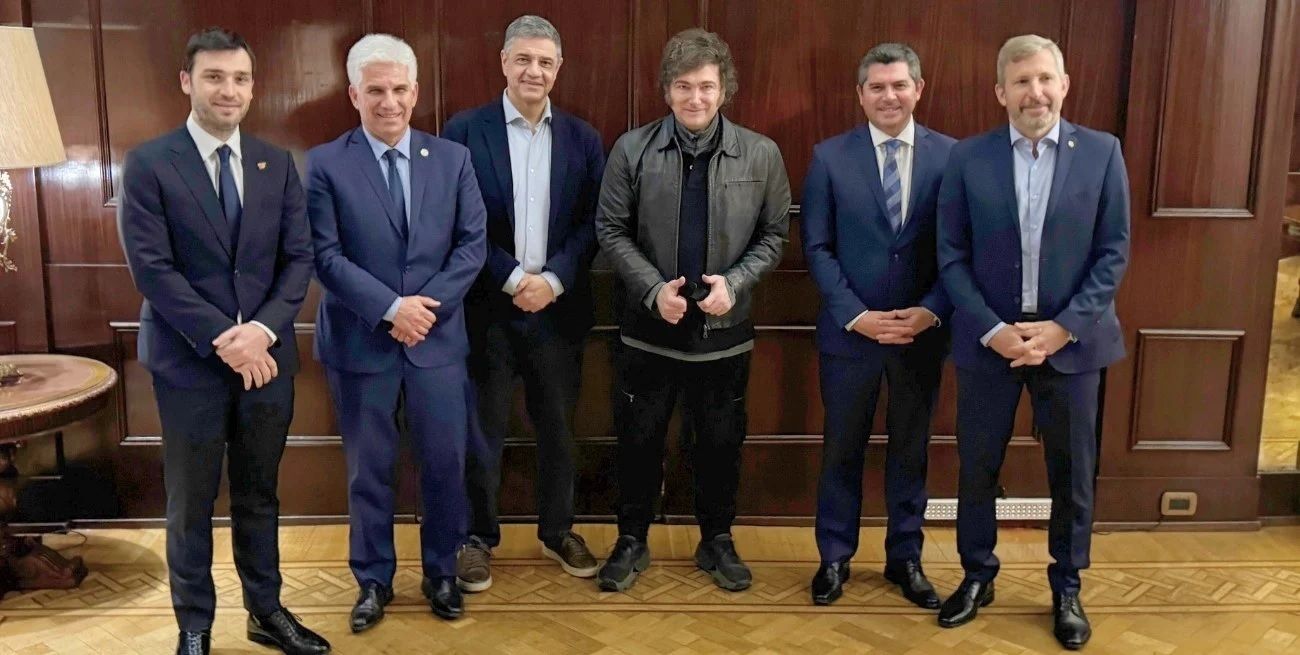 El presidente Javier Milei recibió a los gobernadores del PRO en Casa Rosada con los que discutió el Presupuesto 2025, en la previa al debate en el Congreso.